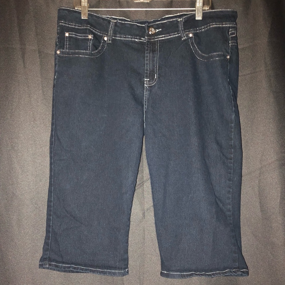 jewel embroidered design denim jean capris